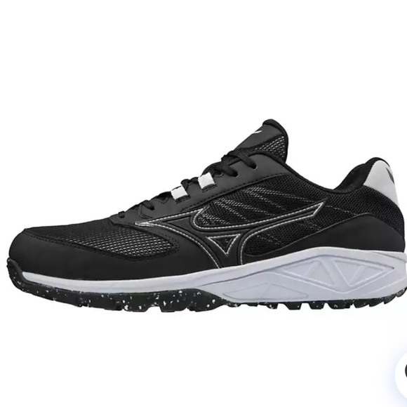 Mizuno Women’s Size 12 Dominant All-Surface Turf Softball Shoes - Picture 1 of 6